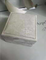 photo de Van Cleef & Arpels Alhambra Or jaune 750/1000, Onyx