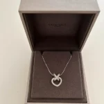 photo de Collier Chaumet Cœur Lien en Or Blanc avec 33 Diamants