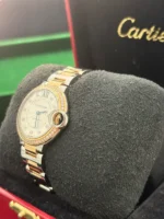 photo de Cartier Ballon Bleu Sertie de Diamants – Élégance Intemporelle