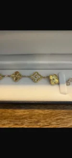 photo de Van Cleef & Arpels Vintage Alhambra 5 motifs Or jaune 750/1000 Diamant