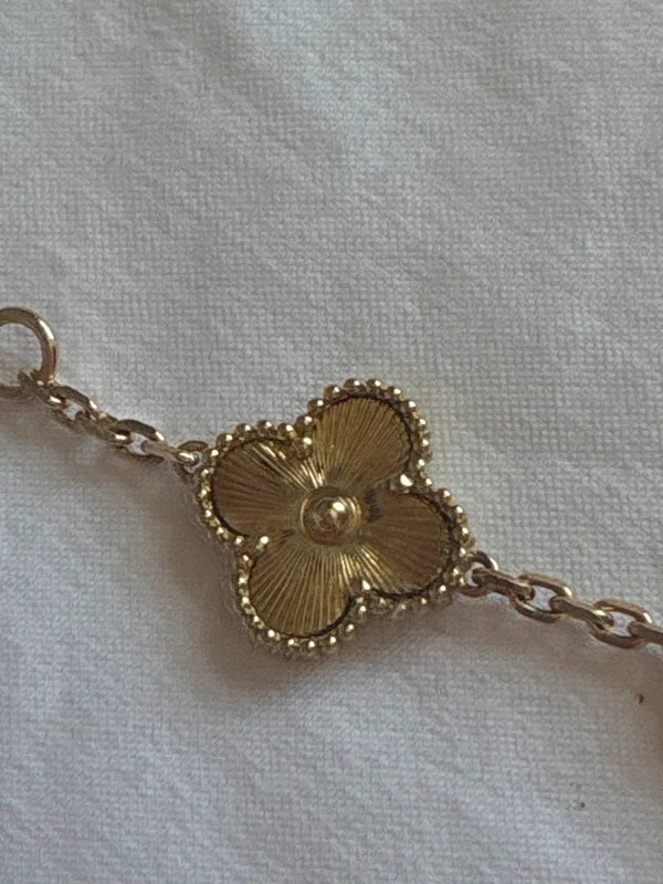 photo de Van Cleef & Arpels Vintage Alhambra 5 motifs Or jaune 750/1000 Diamant