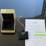 photo de Van Cleef & Arpels Pendentif Vintage Alhambra Or jaune 750/1000, Onyx