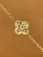 photo de Van Cleef & Arpels Vintage Alhambra 5 motifs Or jaune 750/1000, Diamant, Malachite