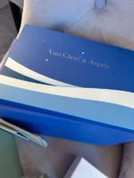 photo de Van Cleef & Arpels Alhambra Or jaune 750/1000, Cornaline