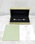 photo de Van Cleef & Arpels Vintage Alhambra 5 Motifs, Or rose 750/1000, Diamant, Nacre