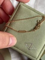 photo de Van Cleef & Arpels Or jaune 750/1000, Nacre