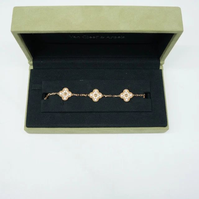 photo de Van Cleef & Arpels Vintage Alhambra, 5 motifs Or jaune 750/1000, Diamant