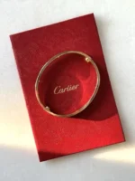 Cartier Love Or jaune 750/1000 (Modèle Classique) 4 diamants – Taille 18
