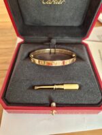 Cartier Love Or jaune 750/1000 (modèle classique) – Taille 17 – Image 2